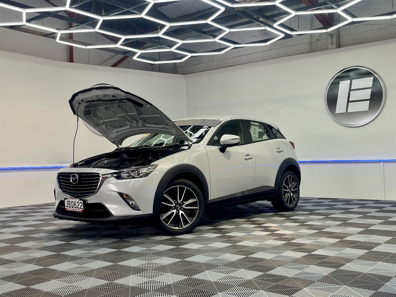 Vehicle image 3