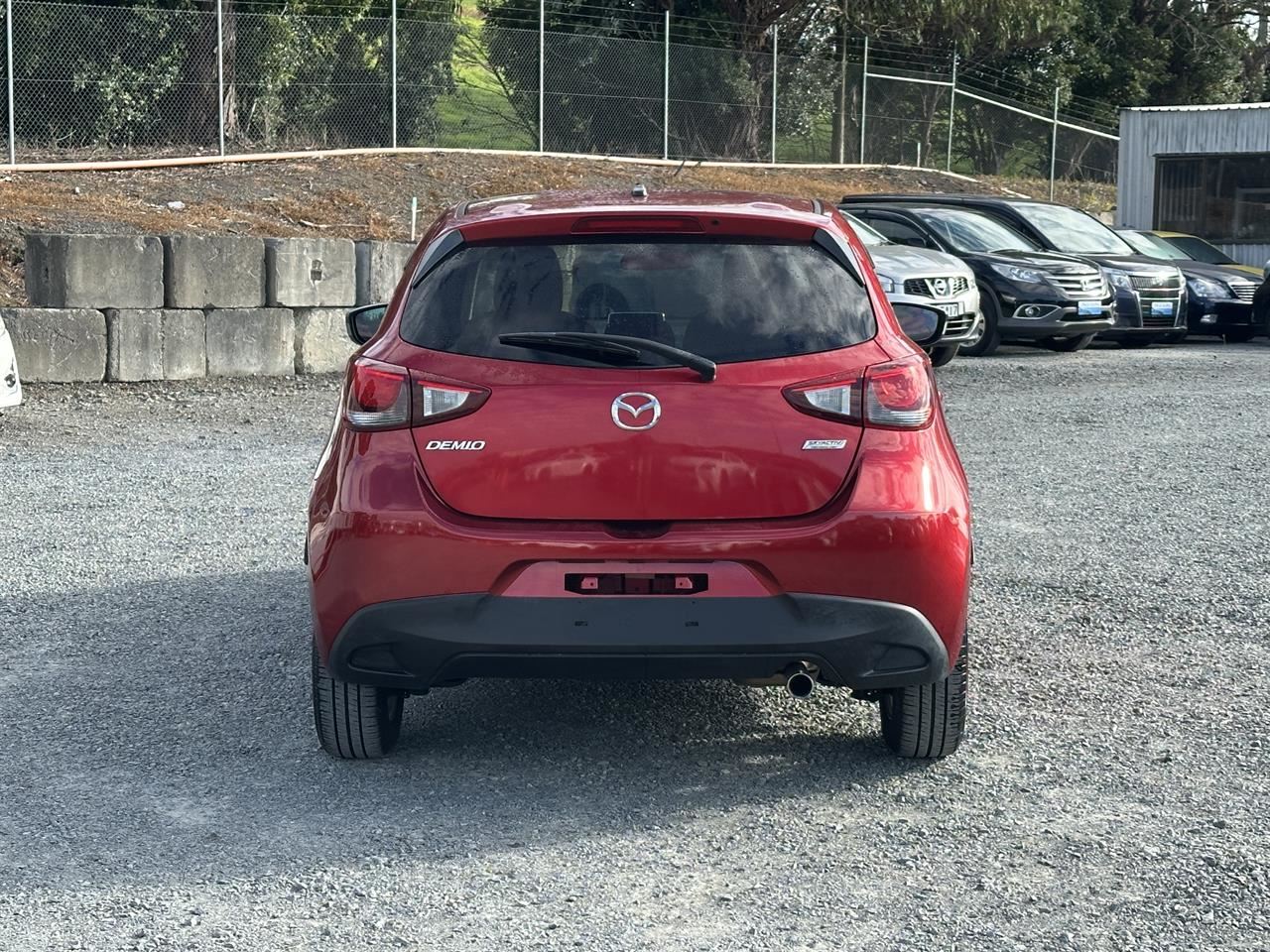 Vehicle image 5