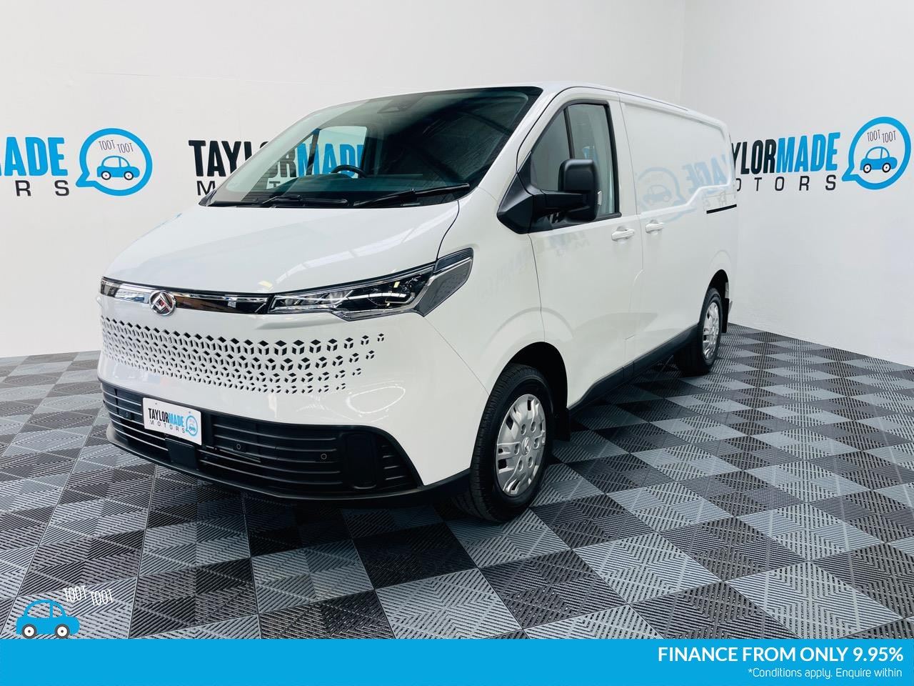 Vehicle image 3