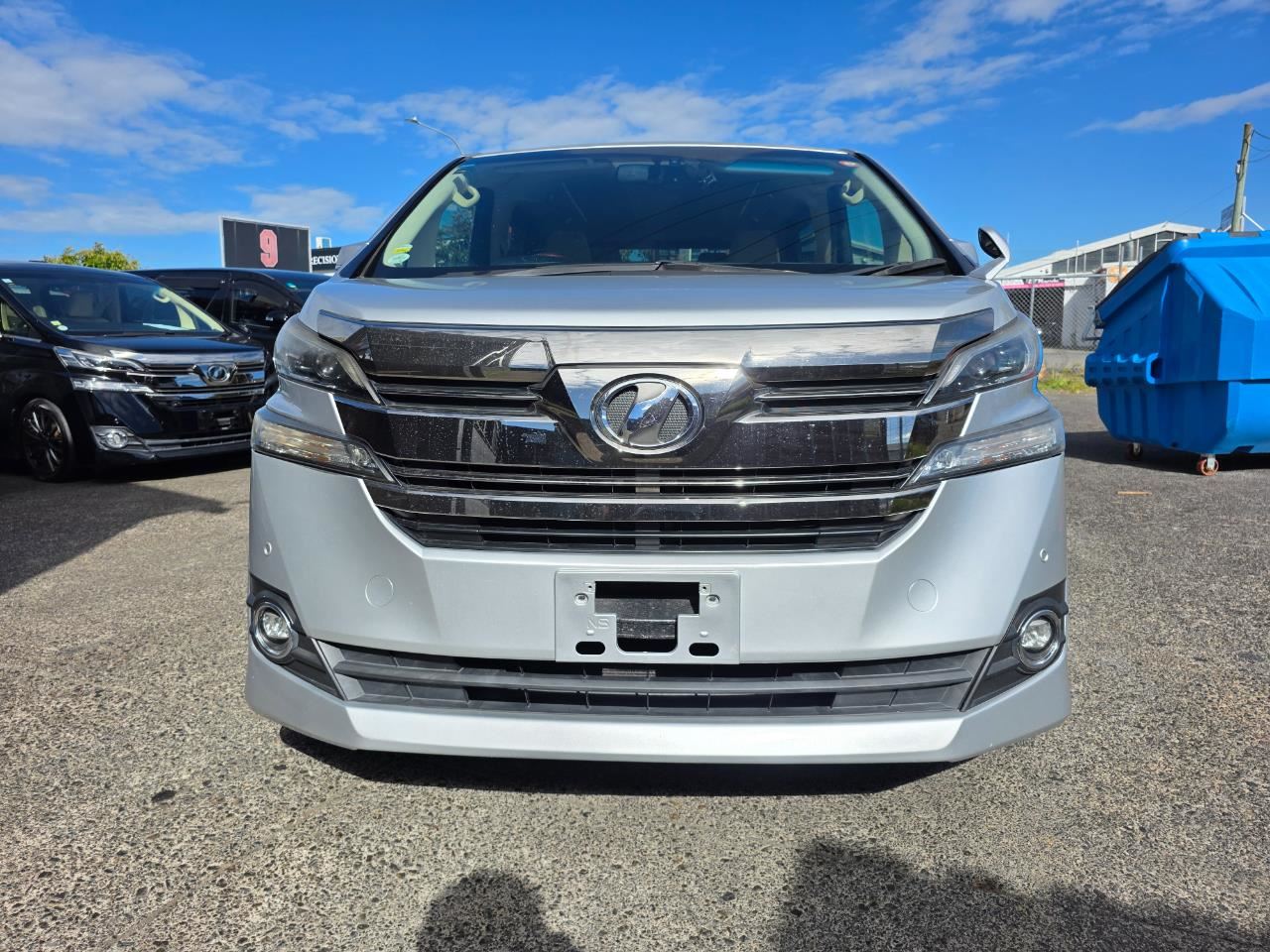 Vehicle image 3