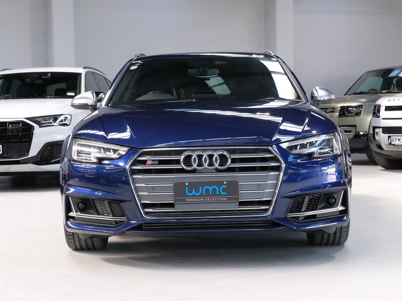 Vehicle image 3