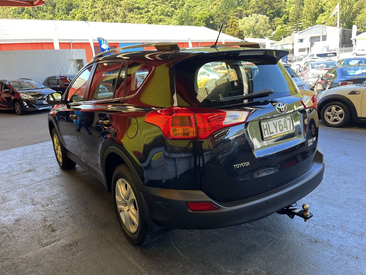Vehicle image 4
