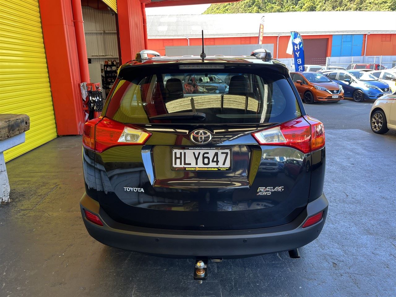 Vehicle image 5