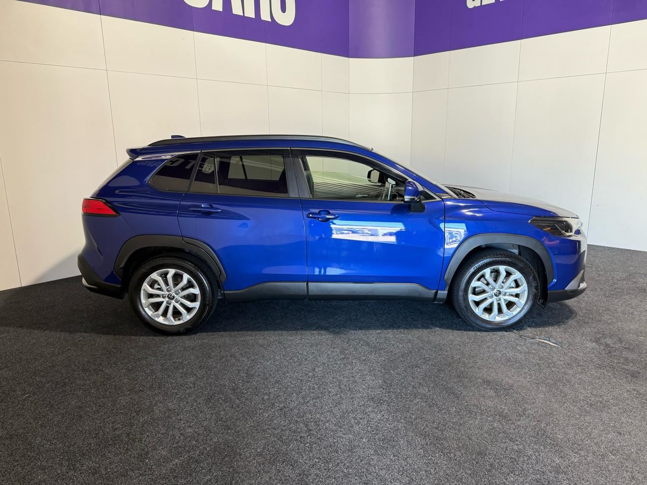 Vehicle image 3
