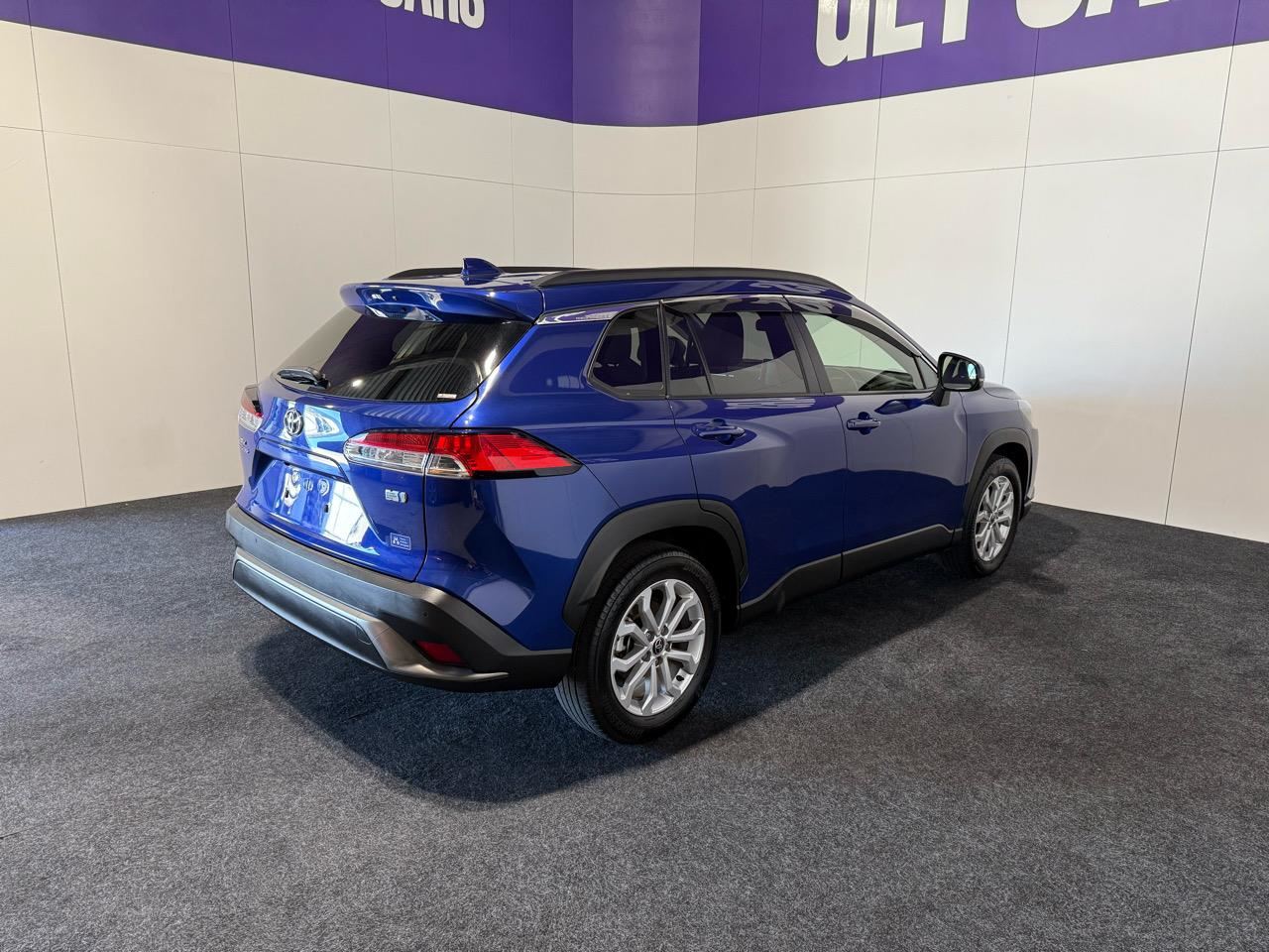Vehicle image 4