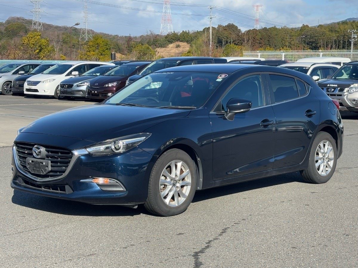 Vehicle image 3