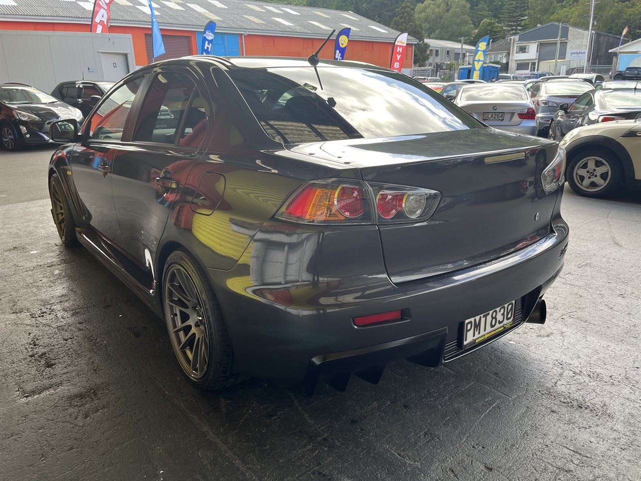 Vehicle image 4