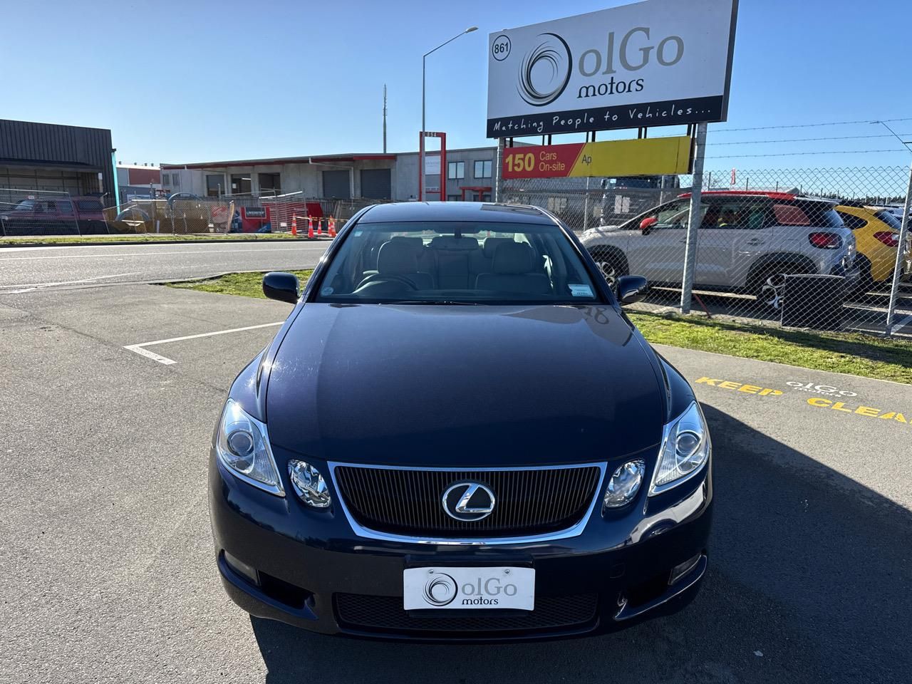 Vehicle image 3