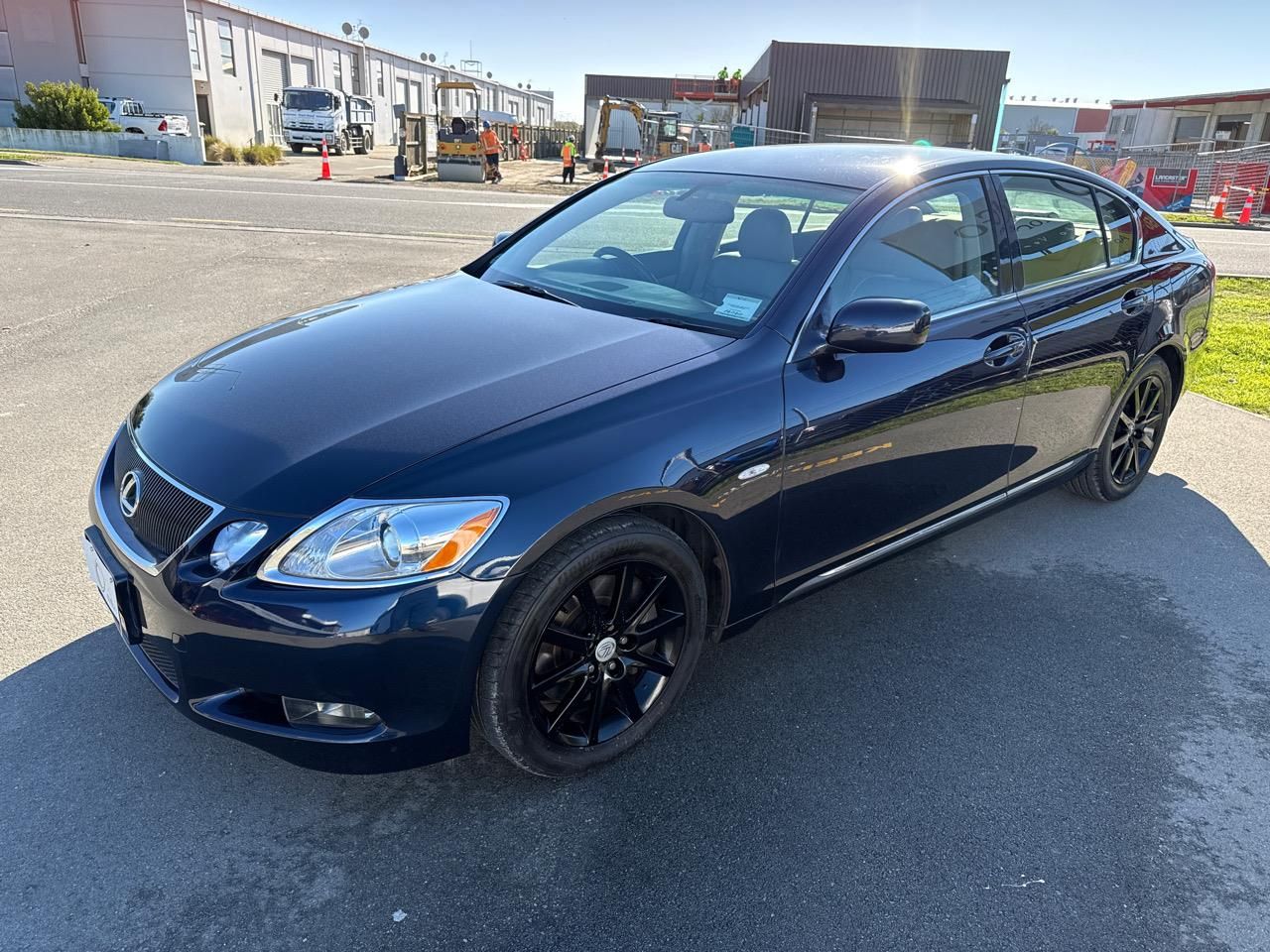 Vehicle image 4