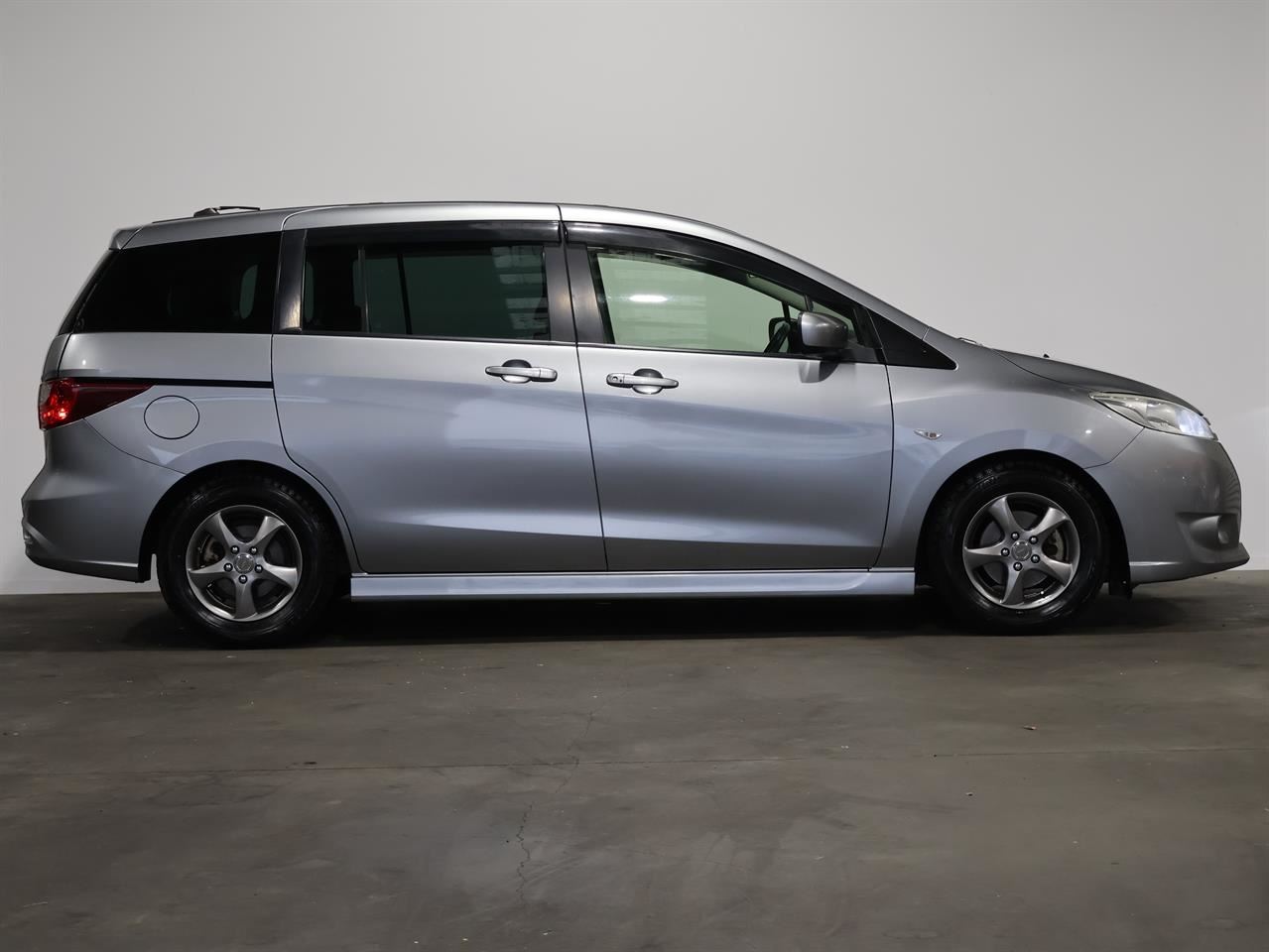 Vehicle image 4