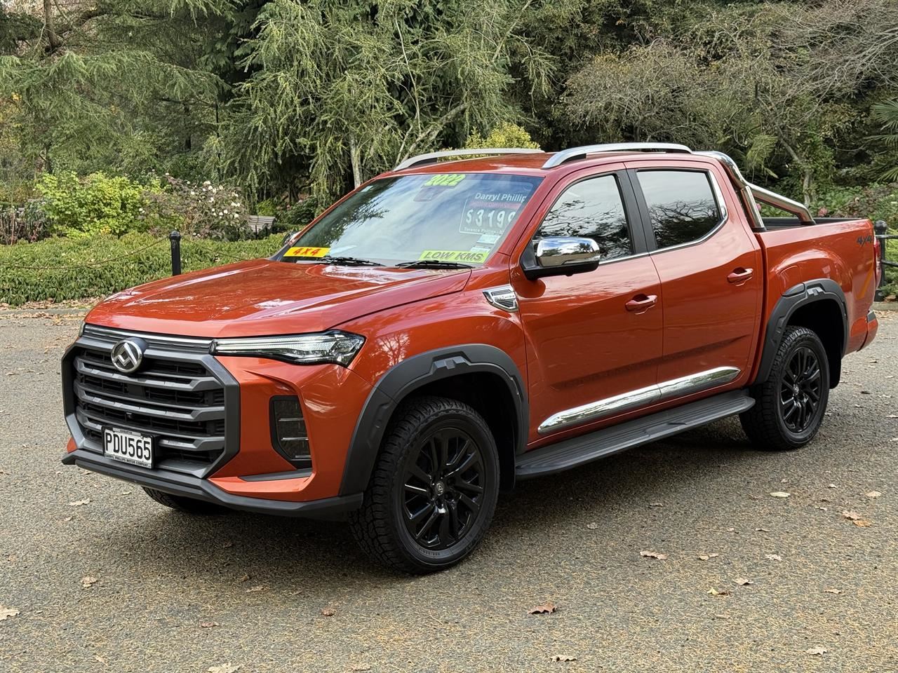 Vehicle image 3