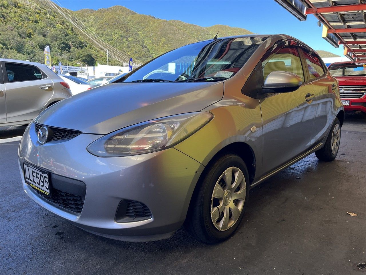 Vehicle image 3
