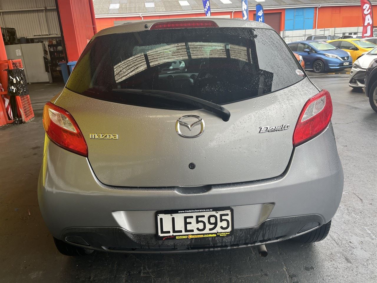 Vehicle image 5