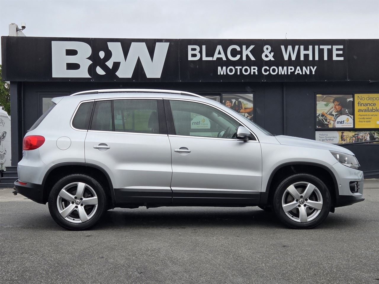 Vehicle image 2