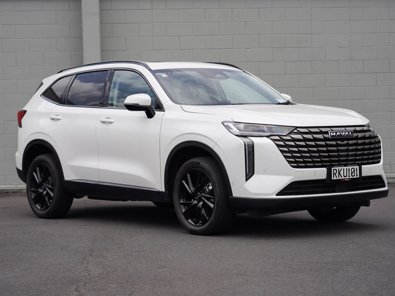 Vehicle image 1
