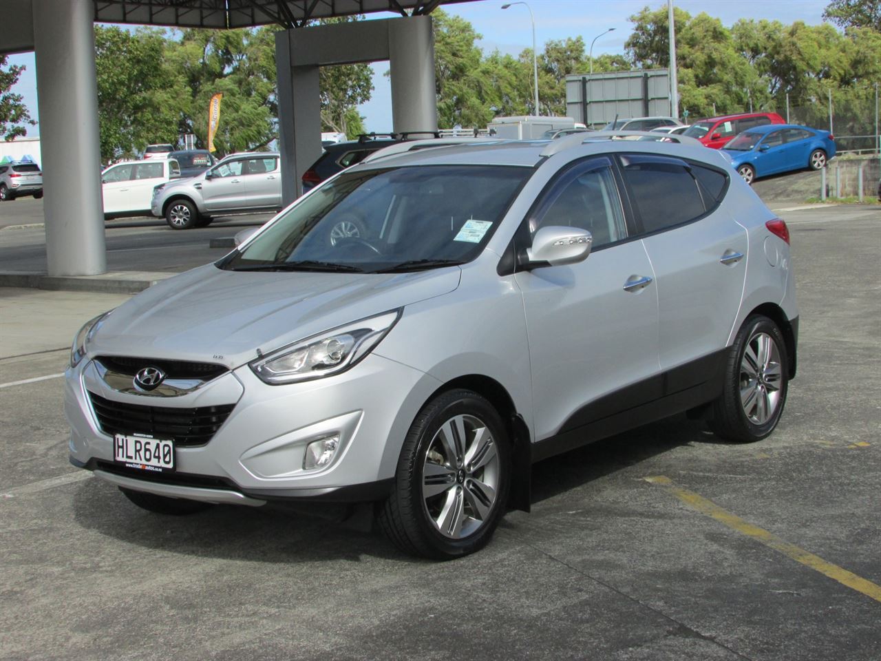 Vehicle image 3