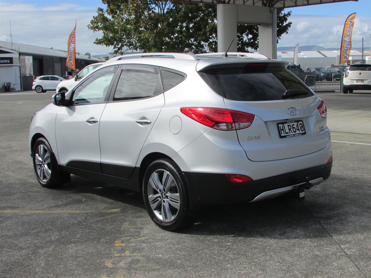 Vehicle image 5