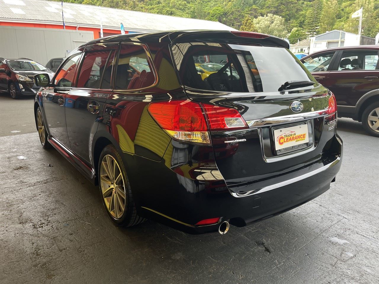 Vehicle image 4