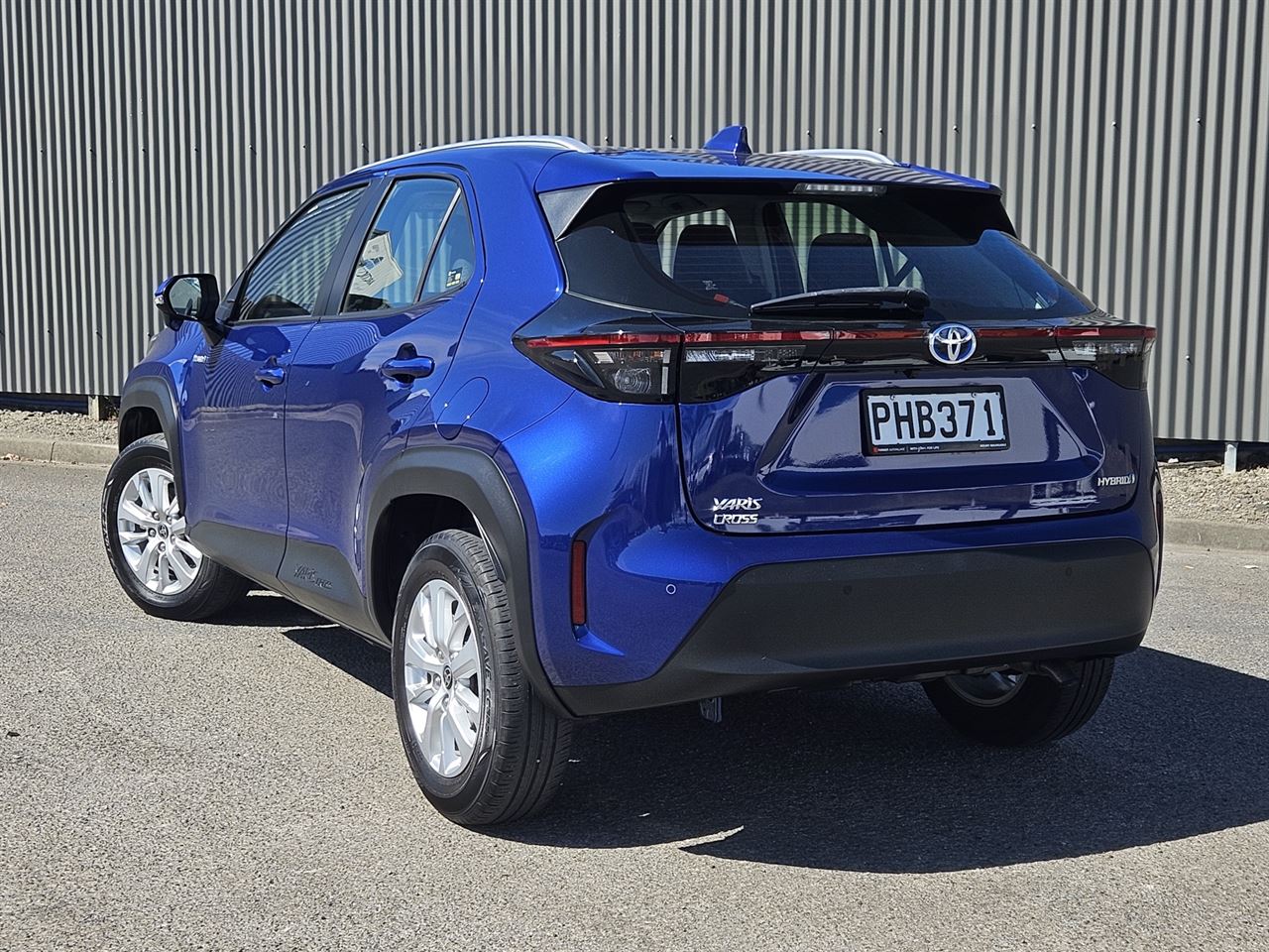 Vehicle image 3