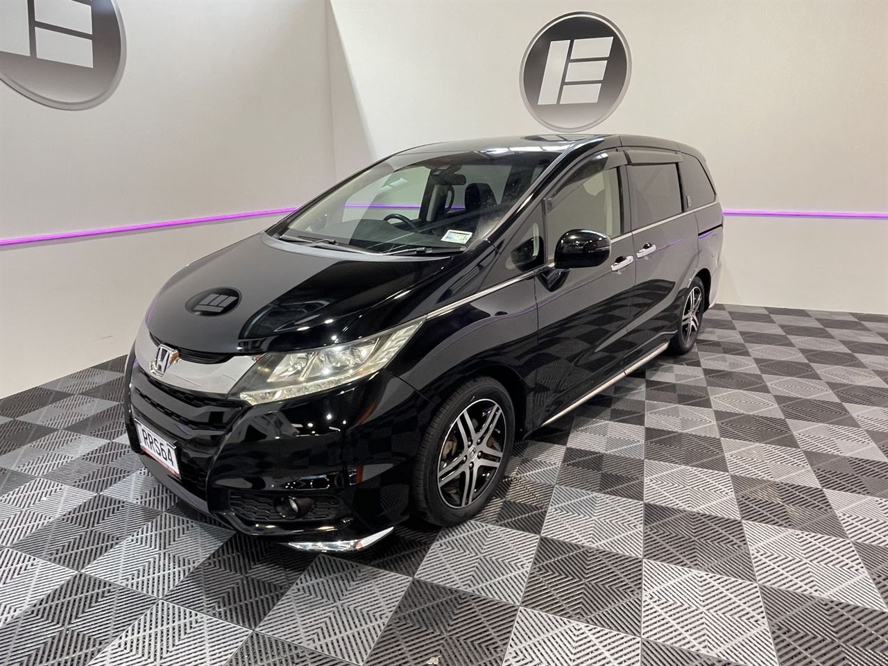 Vehicle image 3