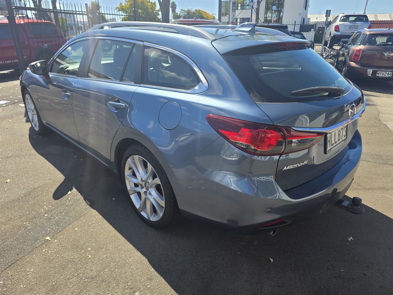 Vehicle image 3