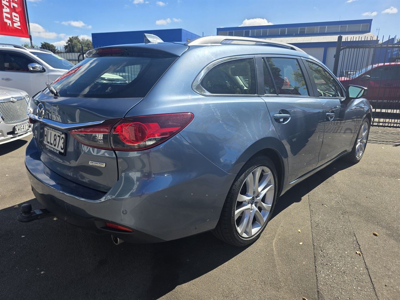 Vehicle image 4