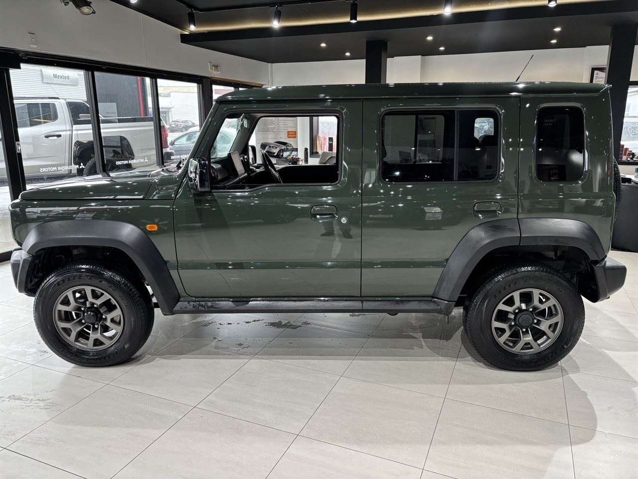 Vehicle image 3