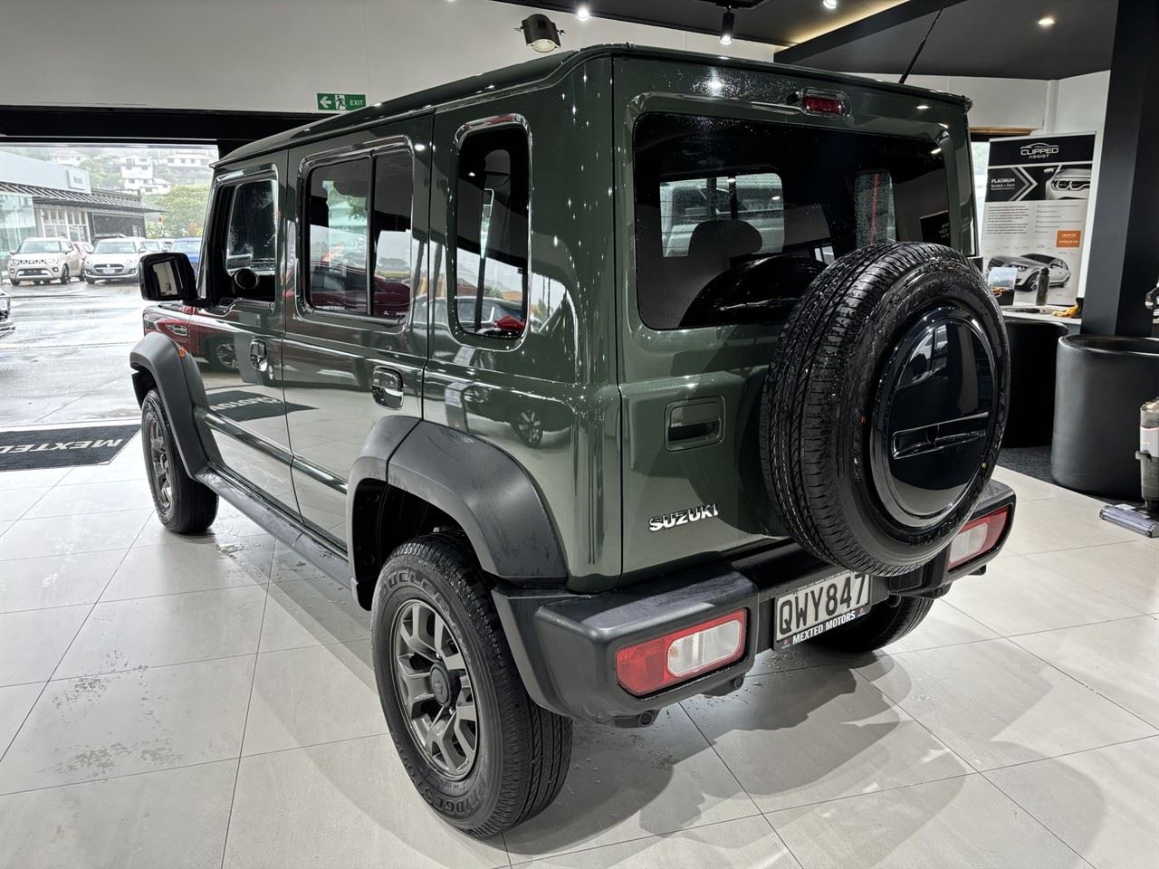 Vehicle image 4