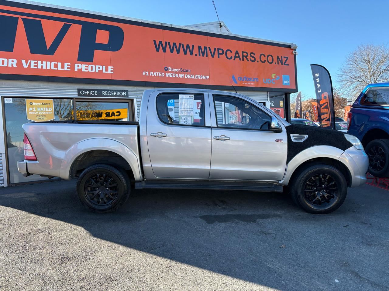 Vehicle image 3