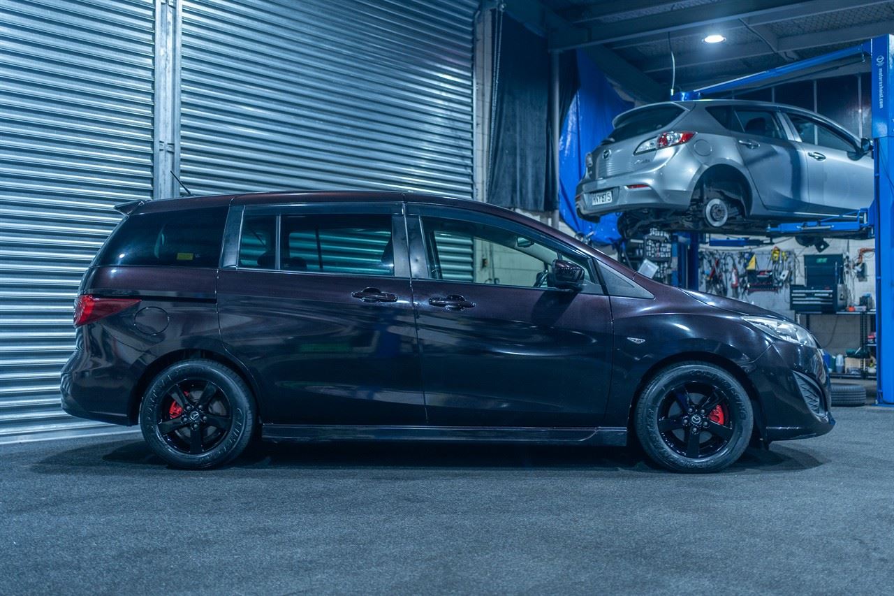 Vehicle image 4
