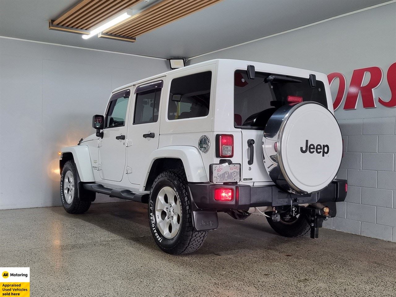 Vehicle image 3