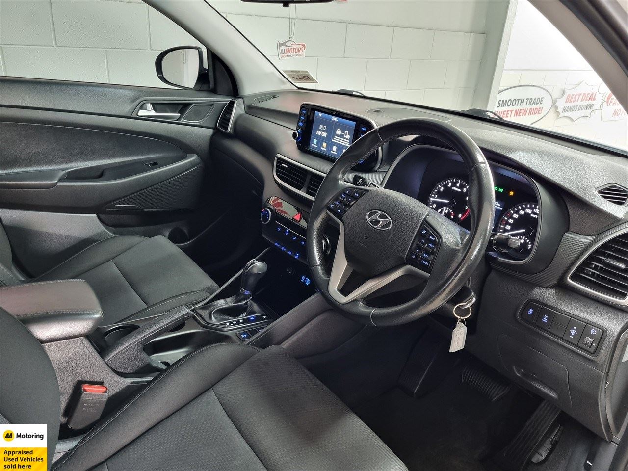 Vehicle image 3