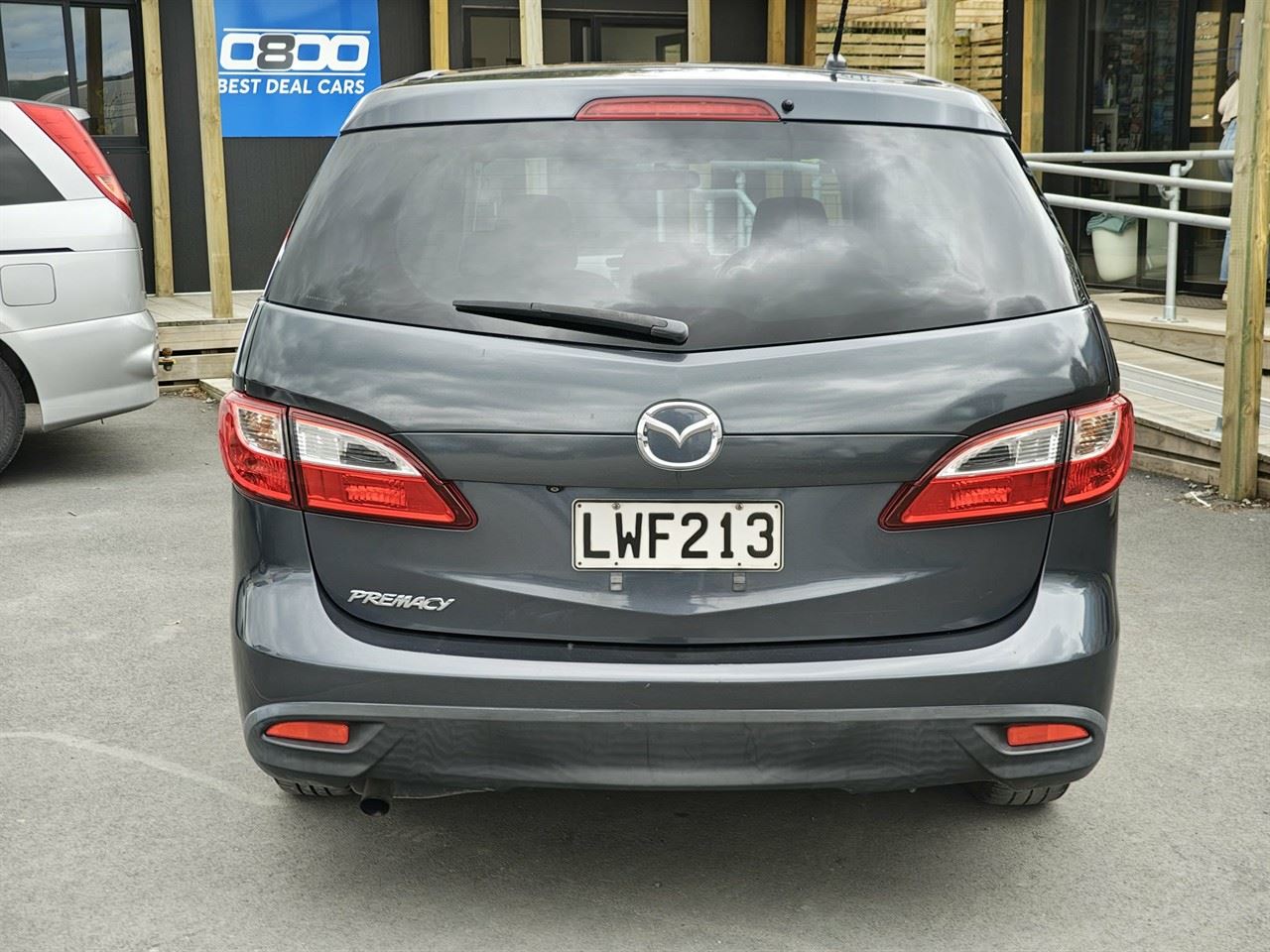 Vehicle image 5