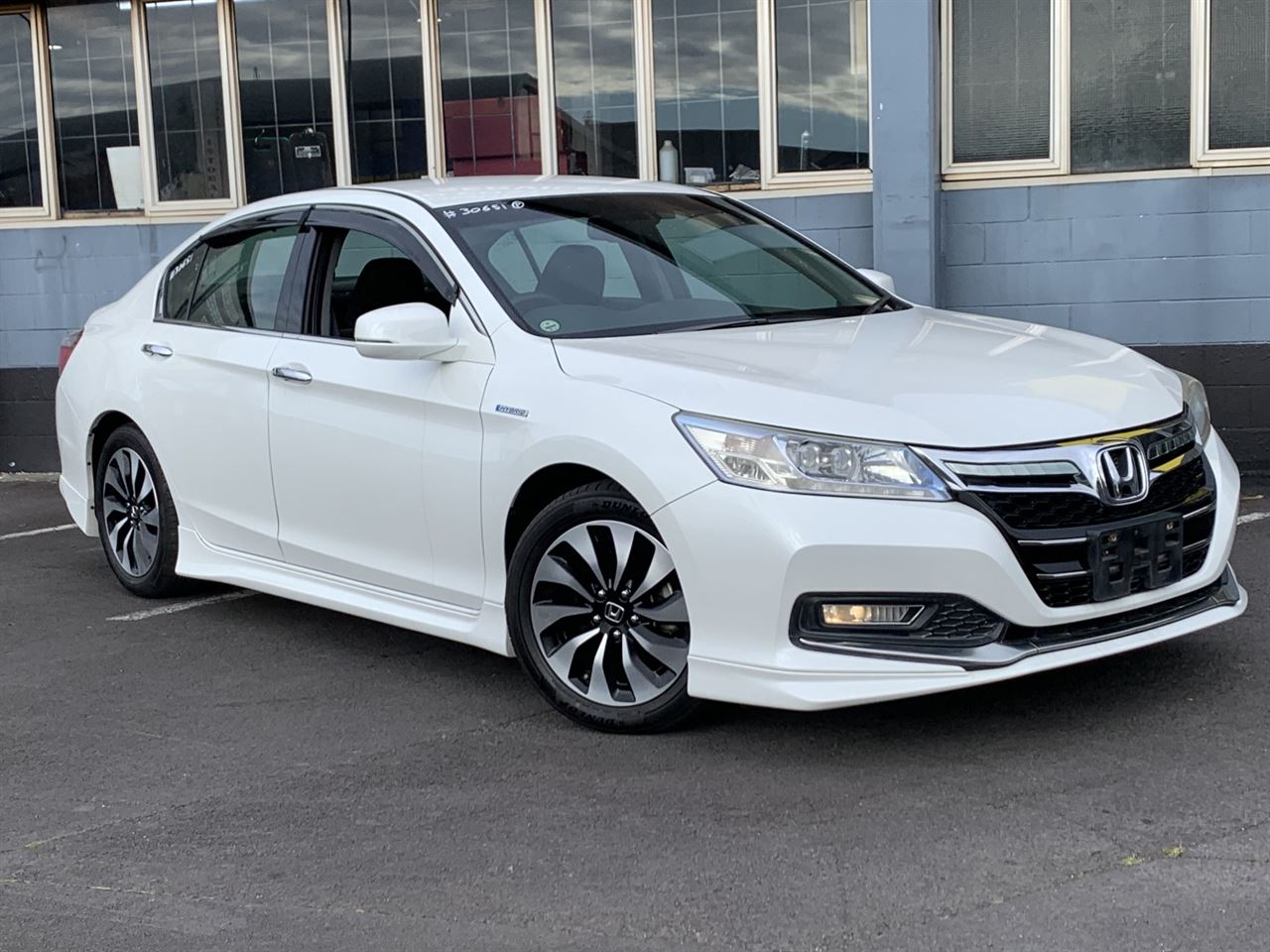 Vehicle image 3
