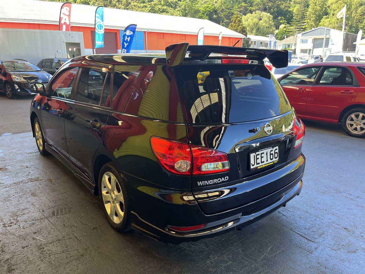 Vehicle image 4