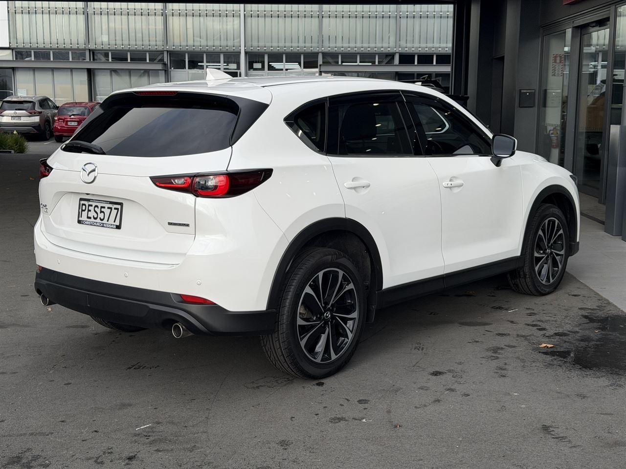 Vehicle image 4