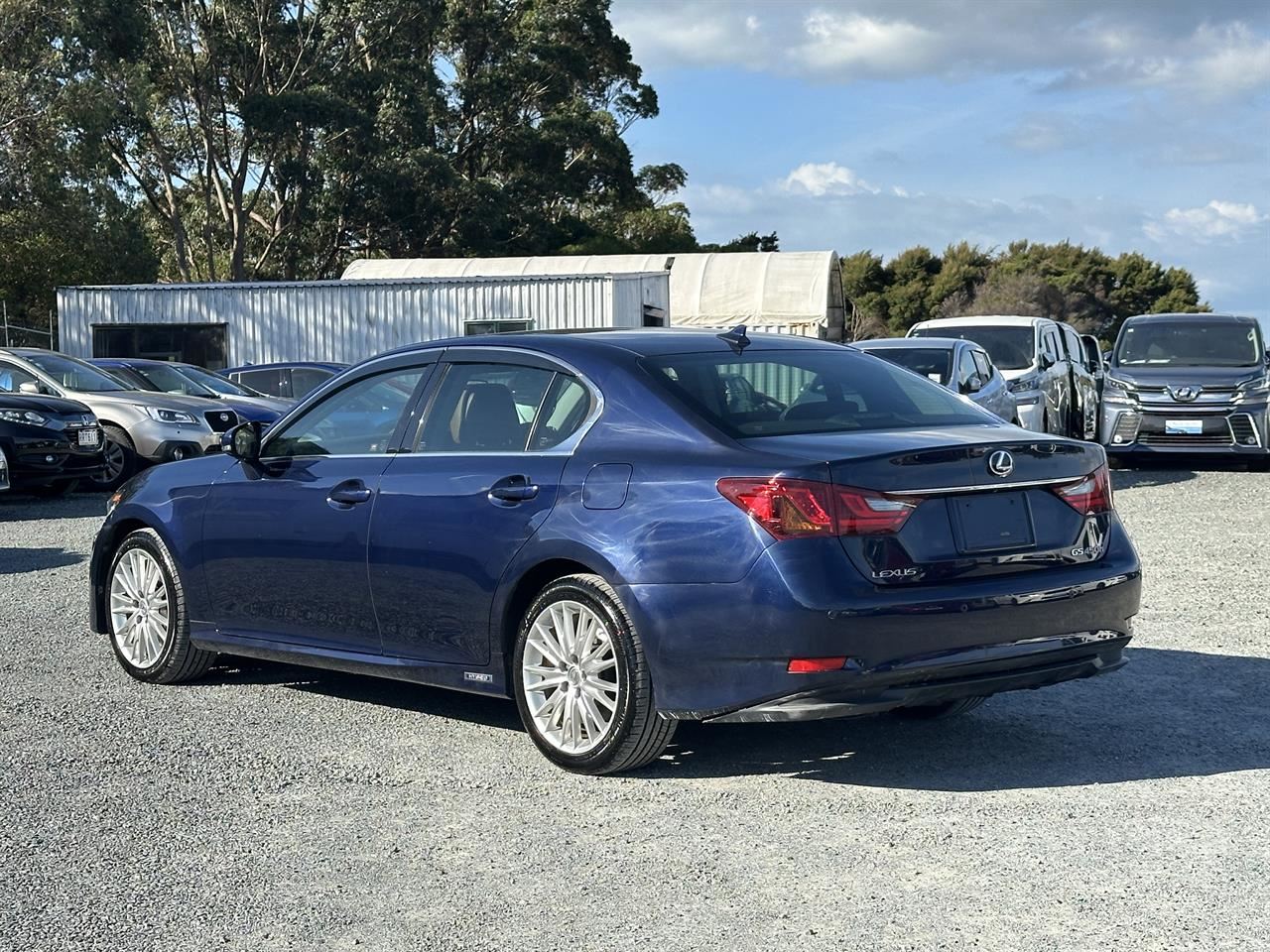 Vehicle image 4