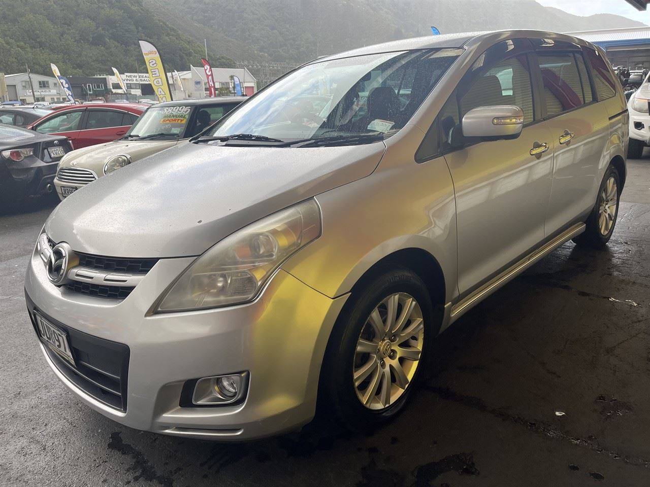 Vehicle image 3