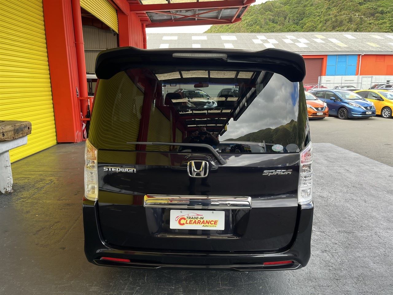 Vehicle image 5