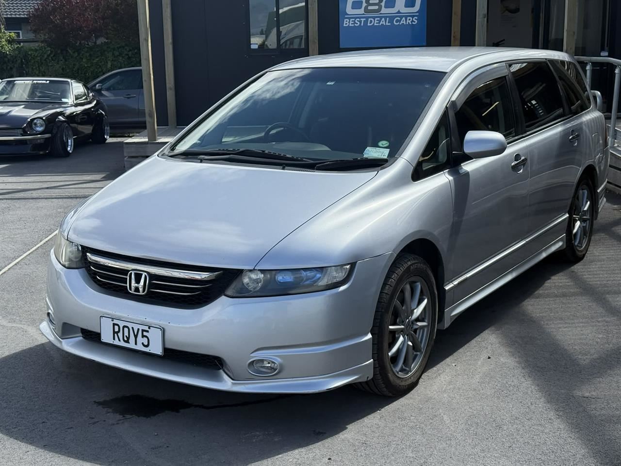 Vehicle image 3