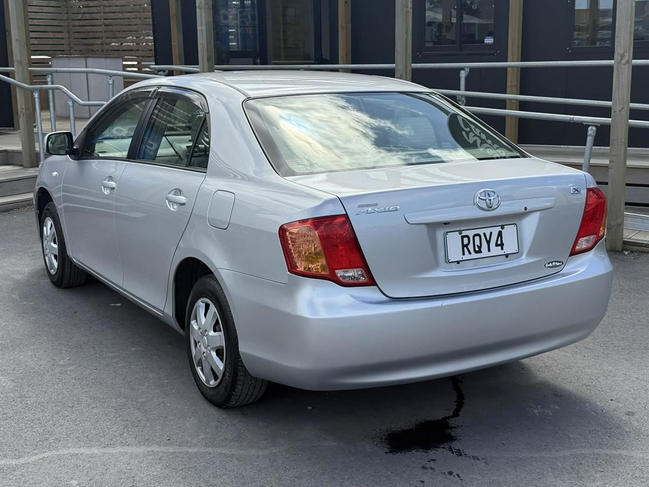 Vehicle image 4