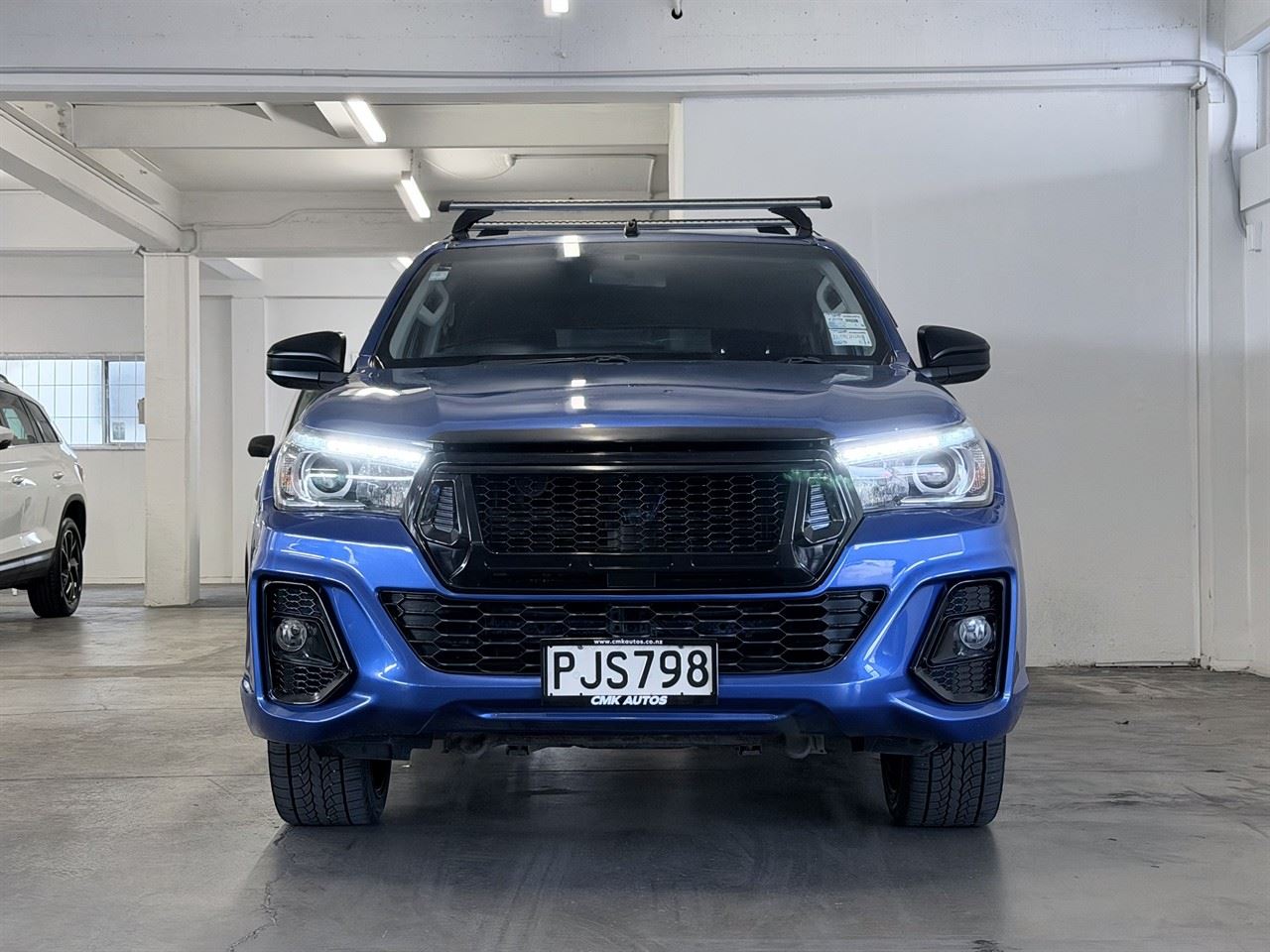 Vehicle image 4