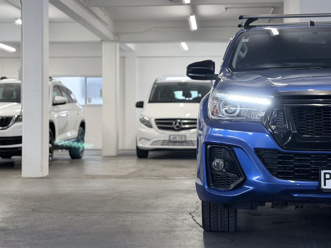 Vehicle image 5