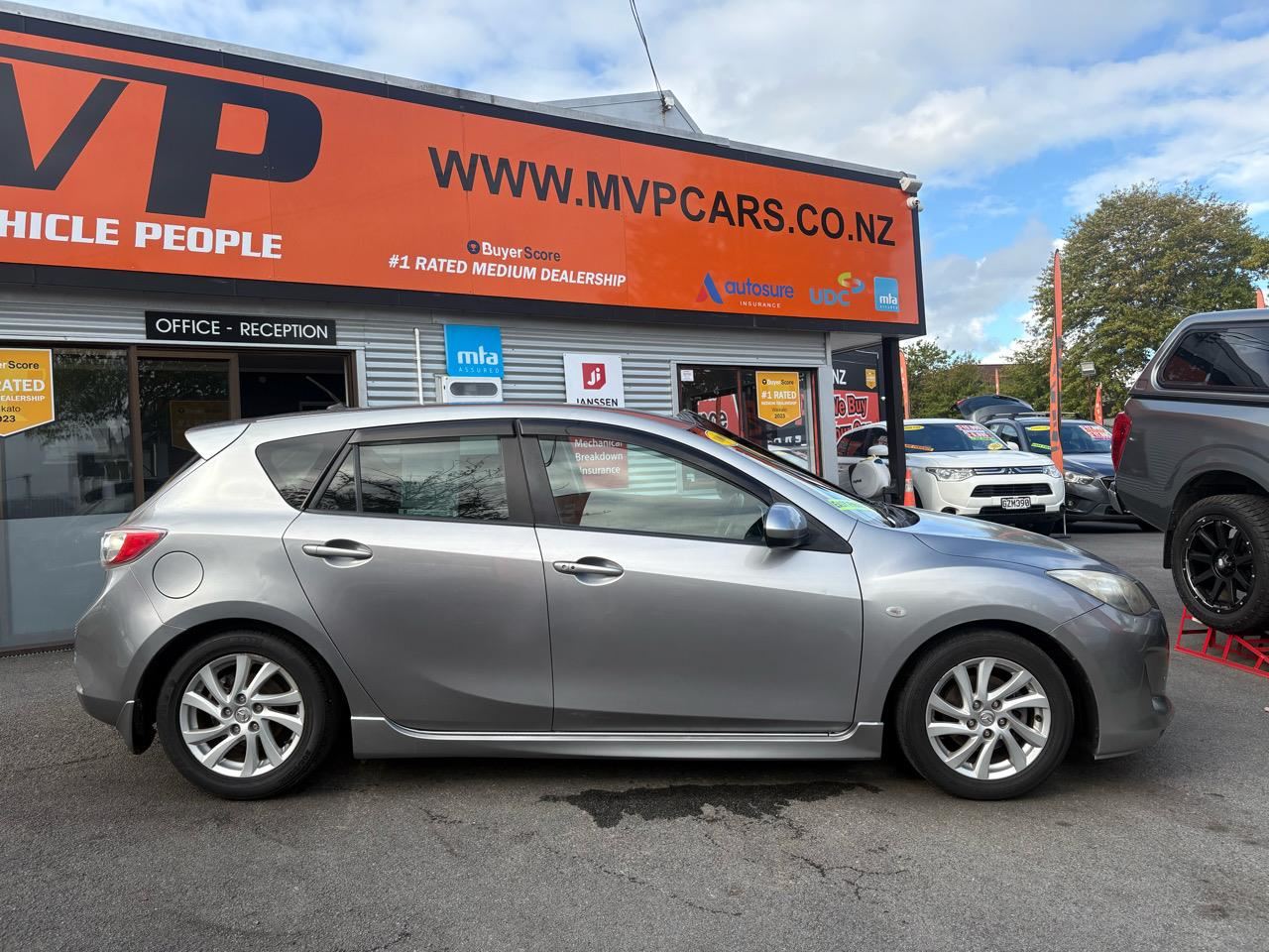 Vehicle image 3