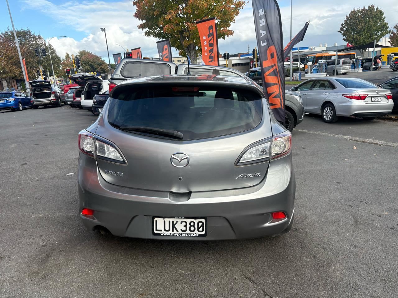 Vehicle image 5