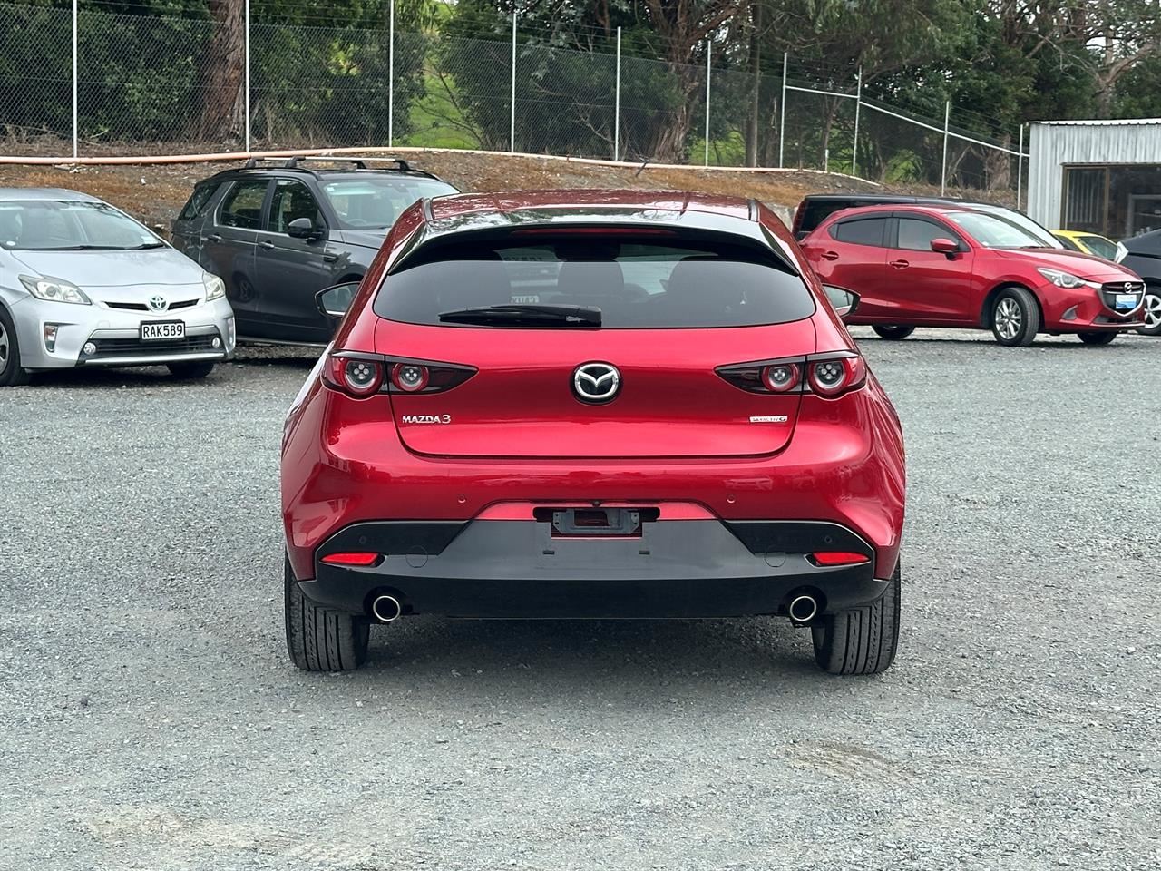 Vehicle image 5
