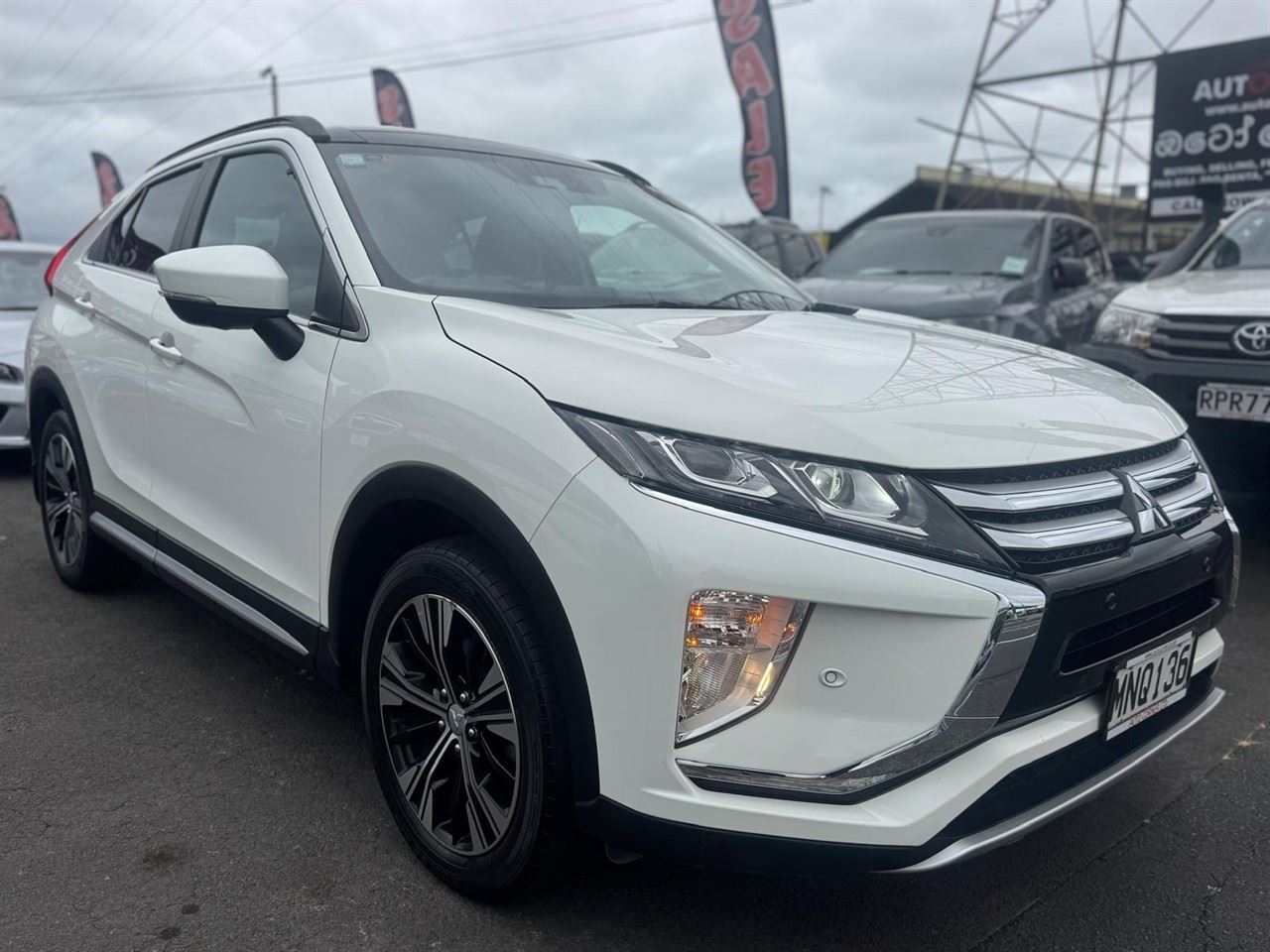 Vehicle image 5
