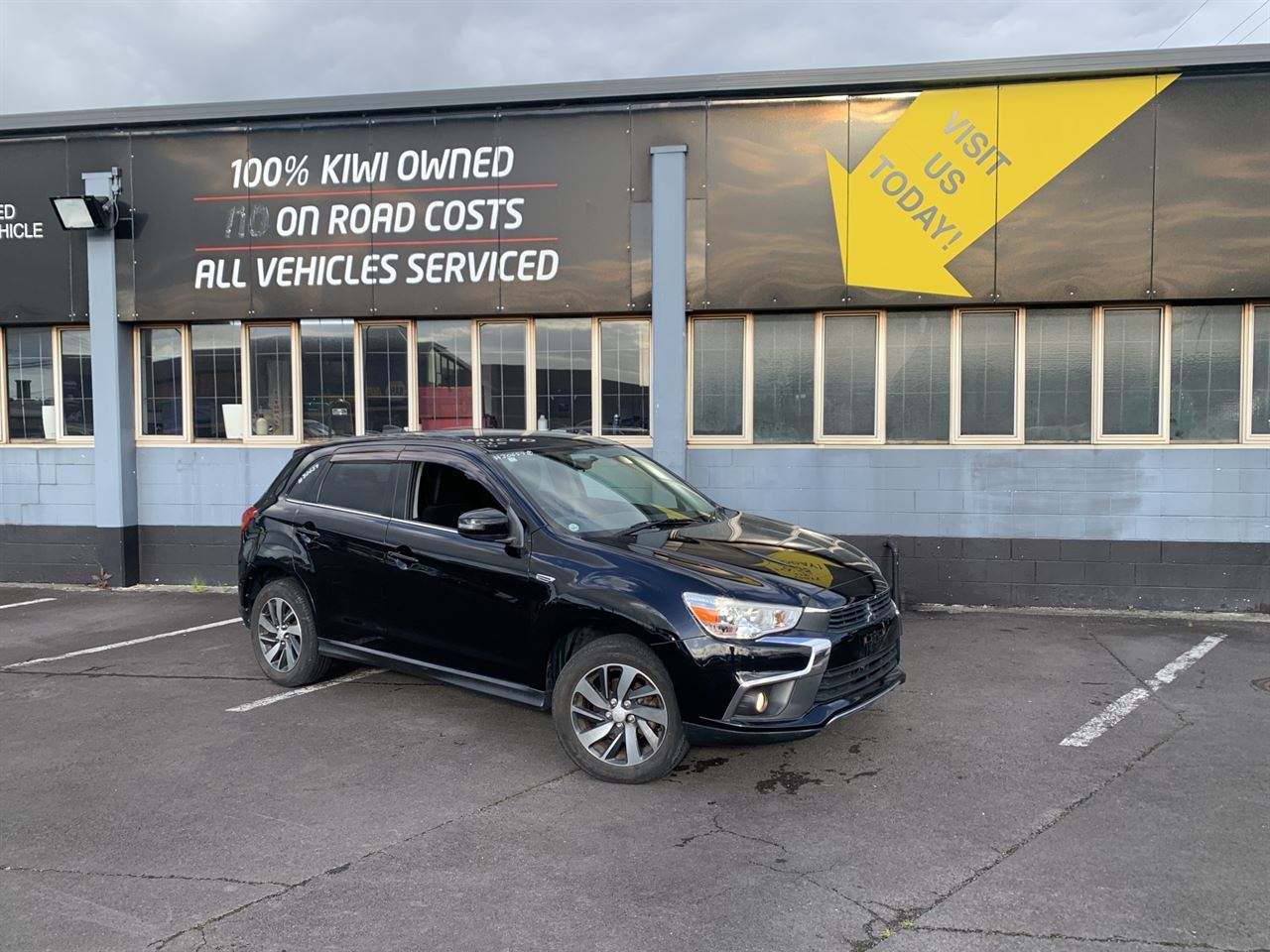 Vehicle image 4