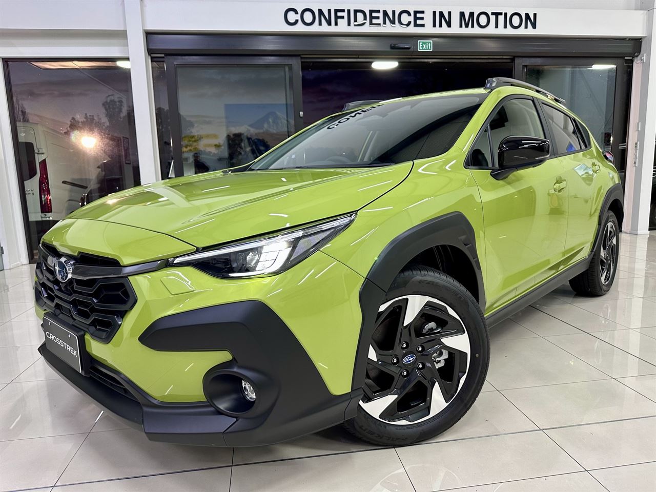 Vehicle image 3