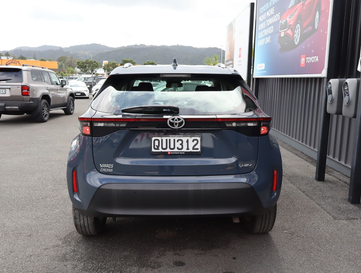 Vehicle image 3